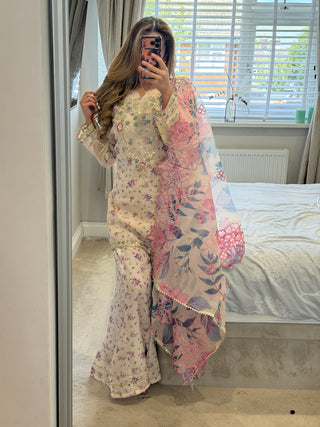 Minaal Pink