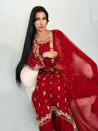 Royale Nahia Red