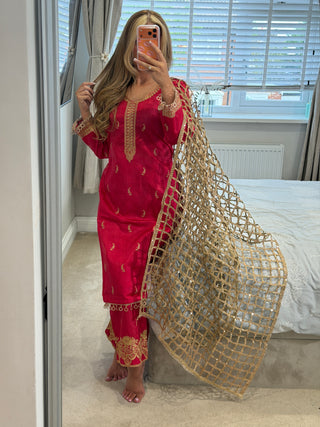 Alina Pink