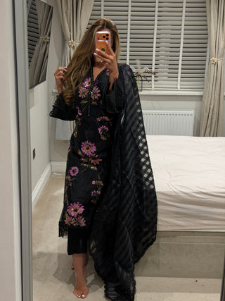 LUXE Maria Black Flora x