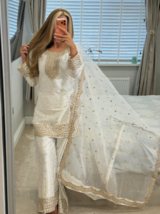 Noura Luxe