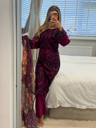 Esra Pink x