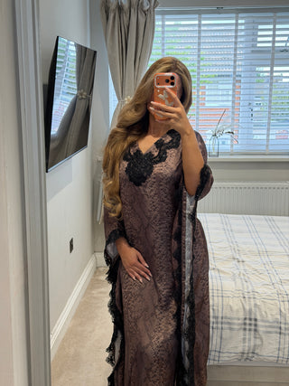 Leila Mocha x