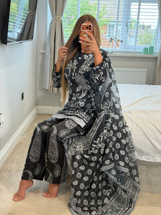 Luxe Silk Aira x