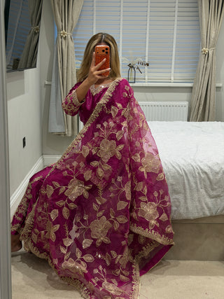 Duaa Pink x