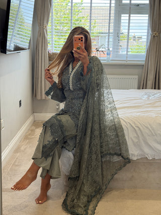 Maria Khaki Lace x